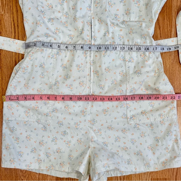 Urban Outfitters Nuuly Rosetta Floral Romper utility shorts zip tie sash large - Picture 14 of 17